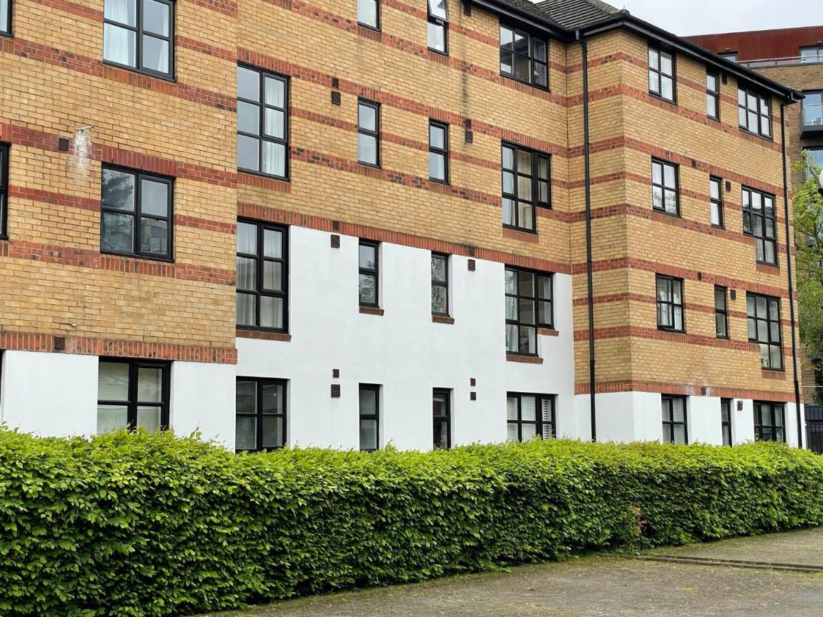 Surrey Docks Se16 Near Canada Water N Easy Access Canary Wharf Лондон Экстерьер фото